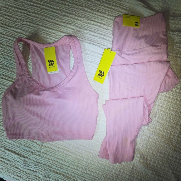 Women's Pink Activewear Set. All In Motion. Target. New With Tags - Picture 2 of 14